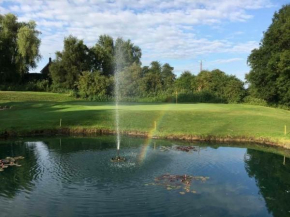 Гостиница Malkins Bank Golf Club  Сандбак